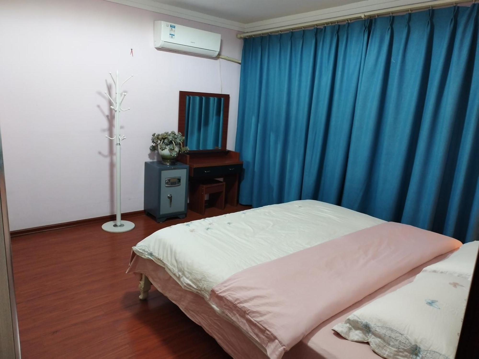 空中花园民宿 贵阳火车站店 Екстер'єр фото